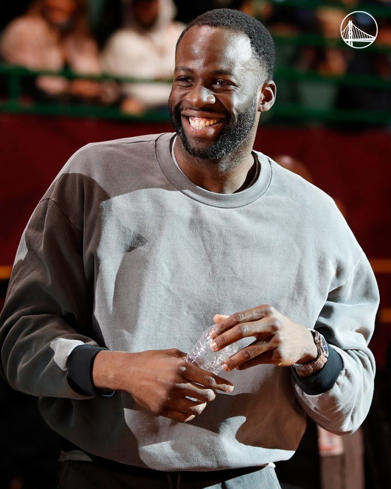 爱游戏全站-包含拜仁慕尼黑训练开放日，今晚扳平良机引欢呼，全明星赛在即，赛程密集仍需轮换的词条