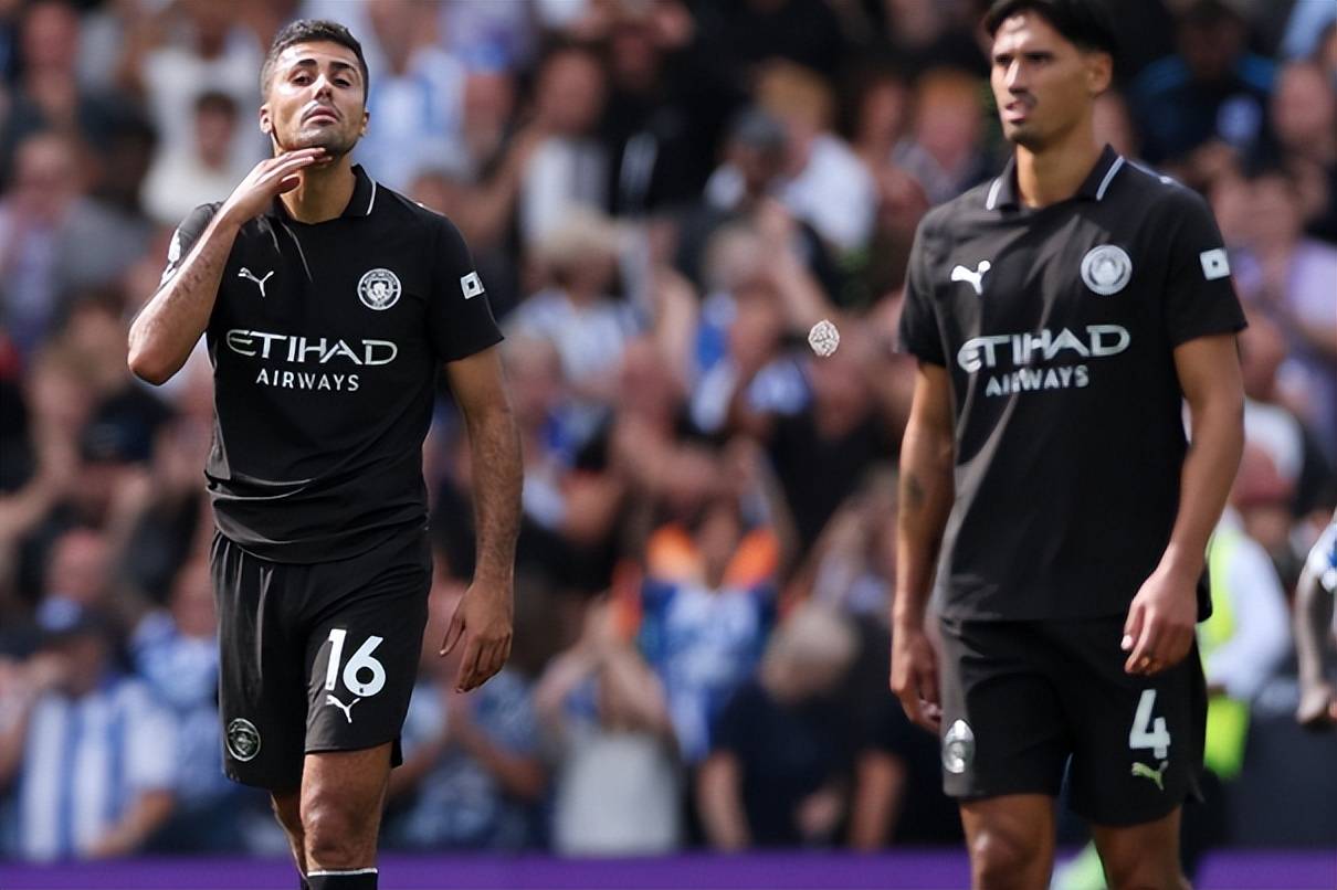 爱游戏-风云突变曼城今晚扳平良机；NBA常规赛版图或变；媒体盛赞；身体对抗强度拉满(曼城什么阵型最强)